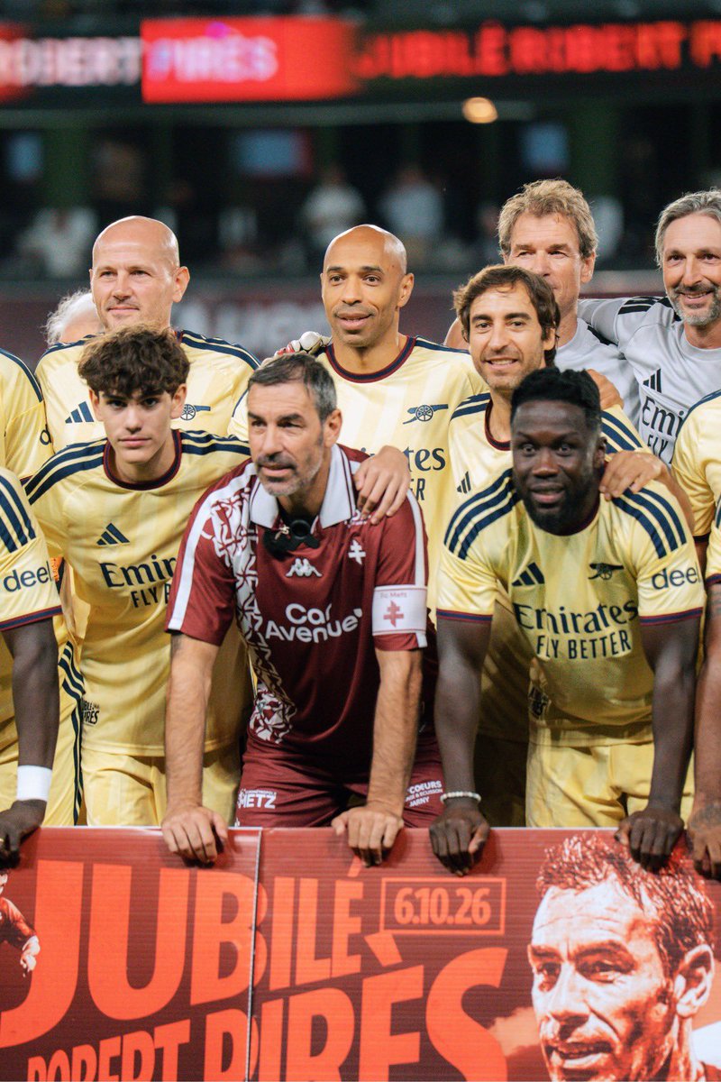 mathieuflamini's tweet photo. Some nights remind you why you fell in love with football. ❤️⚽ Back on the pitch for @piresrobert7 ’s Jubilee in Metz, sharing unforgettable moments with the Arsenal family and legends. You may leave the pitch, but football stays in your heart forever. ❤️🙏🤍 #arsenal #family https://t.co/WvHWzRYYGp