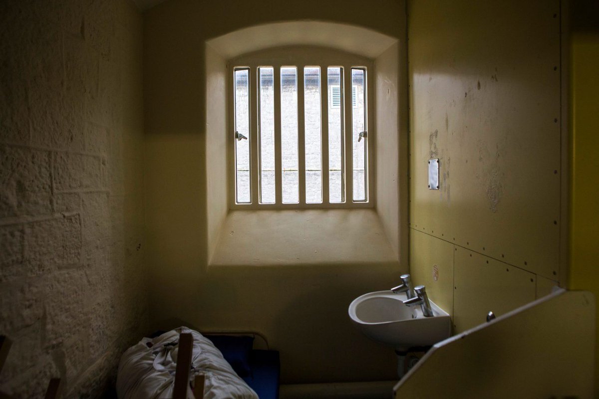 InsideTimeUK's tweet photo. #newsround: Four English jails leave cells empty due to staff shortages https://t.co/56KuD9Uxb5 https://t.co/c8w0xhkakN