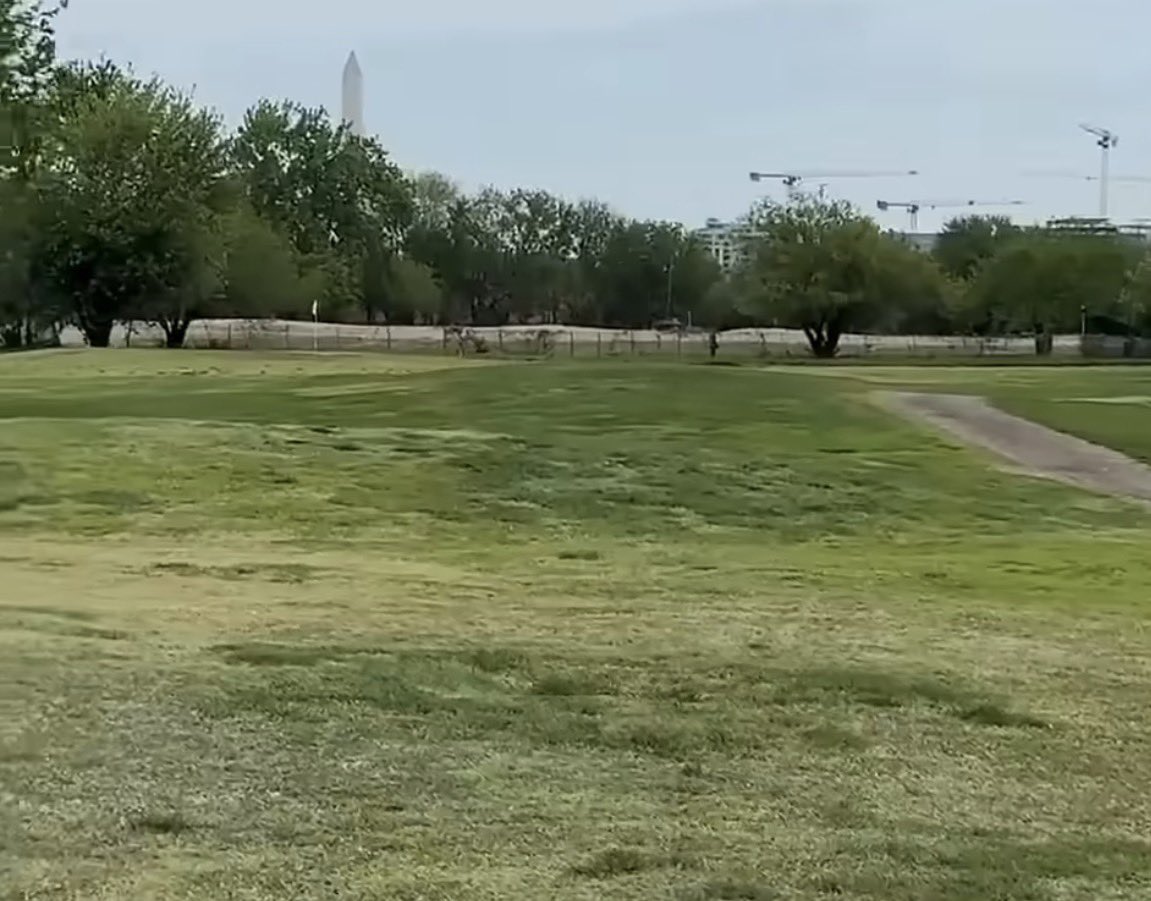 Sim2Mike's tweet photo. @jhatt @alan_bastable I just don’t understand the fake outrage. 

A new course with DC in the background like the Washington monument in view behind the hole will draw people from all
Over the world.  And you all are like this is fine.    👇

But 10 million for a symphony is Nashville and you cheer. https://t.co/dievaJEjvy
