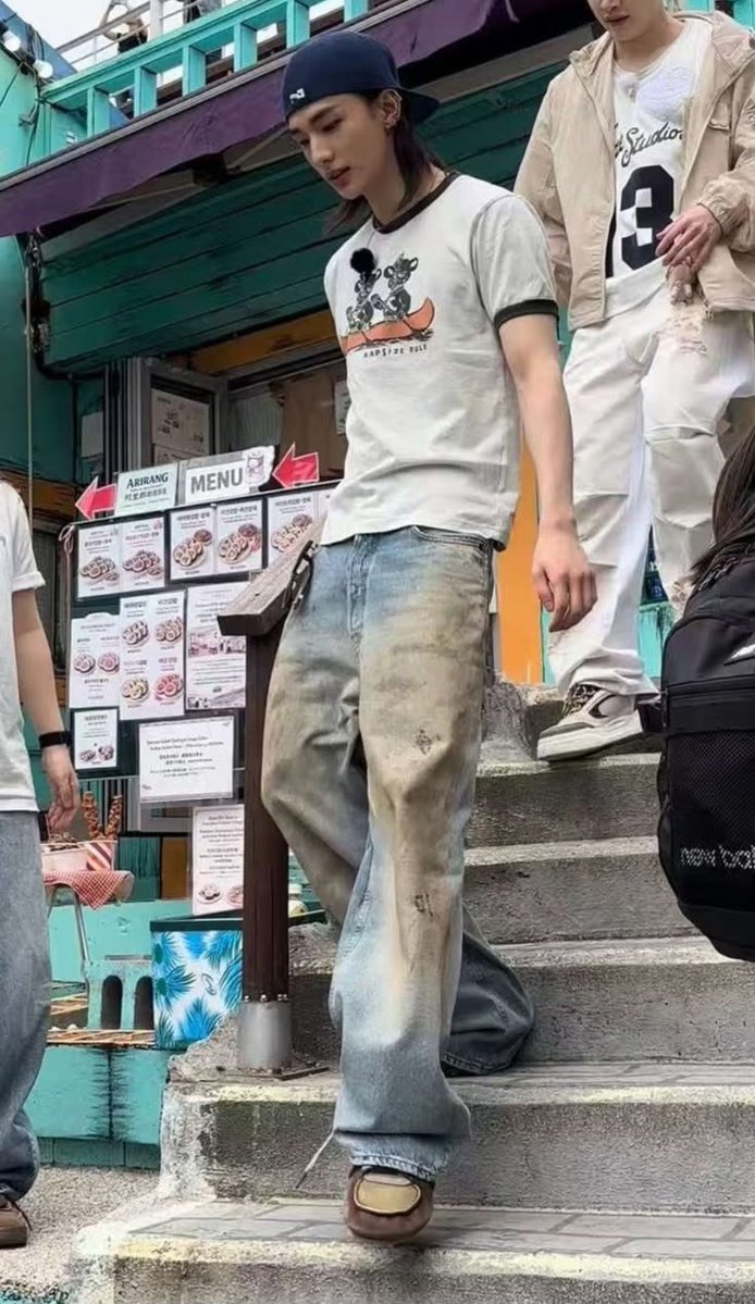 hyunmuse's tweet photo. His style is so fucking cool https://t.co/E5iXTUyEMR
