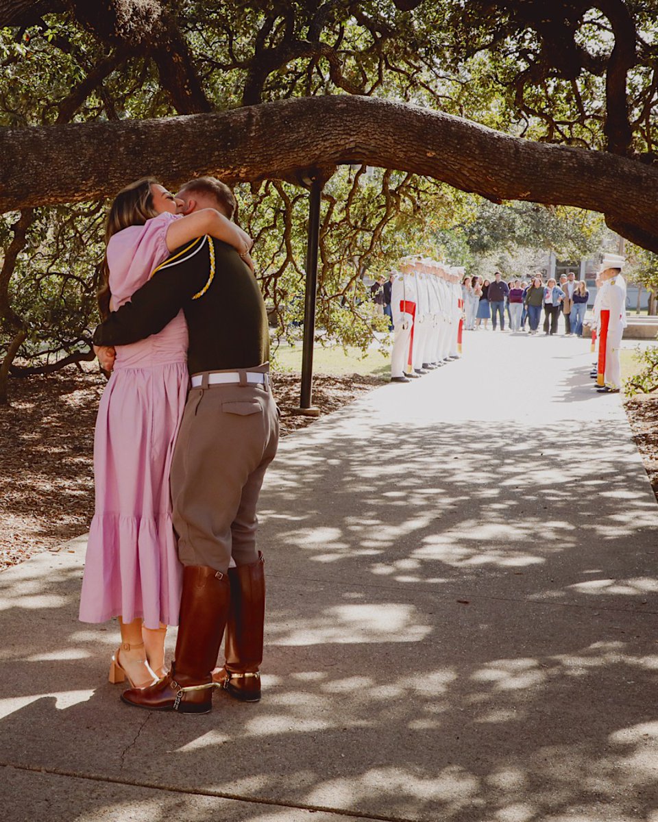 AggieNetwork's tweet photo. We love a good bull love story, especially one that brings it all full circle.

Hailey '26 and Jackson '26 Norris met at @TAMU their freshman year. So naturally, after saying "I do," they ended the night where so many of their Aggieland memories began: @thedixiechicken. 🥹 https://t.co/TDpelPGYqs