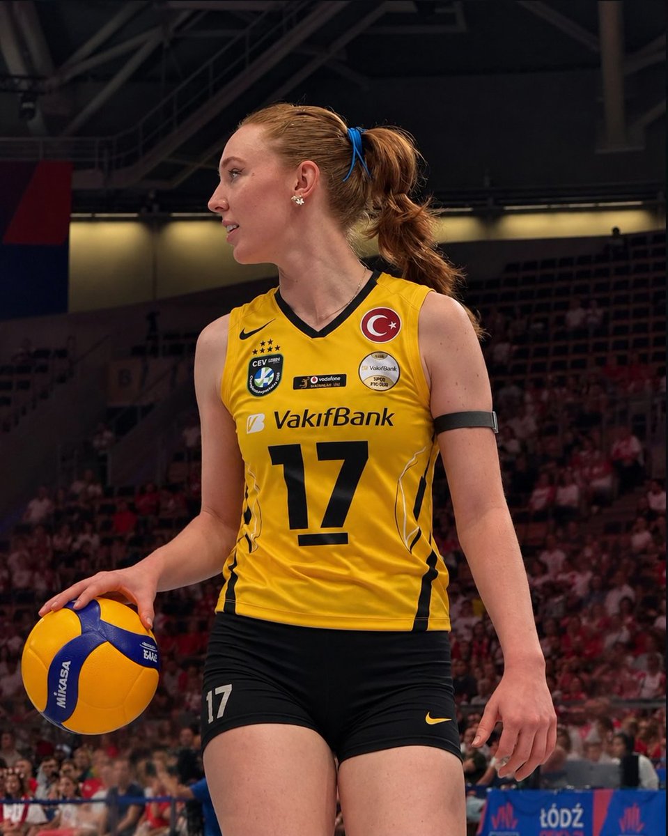Isaa_0f's tweet photo. tô pronta, pode vir jub 💛🖤
@VakifBankSK https://t.co/JRpeWRiDDR