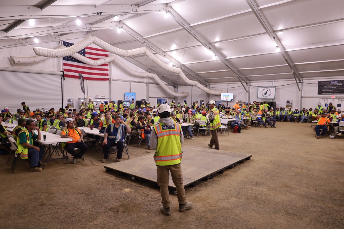ClarkBuilds tweet picture