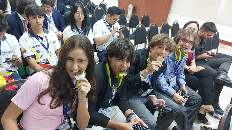 YosvanyRodrgu11's tweet photo. Dos espirituanos, dos medallas de broce 🥉.
Ya se suman 10 medallas internacionales en este ciclo olímpico, dos más que el ciclo anterior.
#SannctiSpíritusEnMarcha
@DeivyPrezMartn1
@AlexisLorente74 https://t.co/8VFCsYlZbl