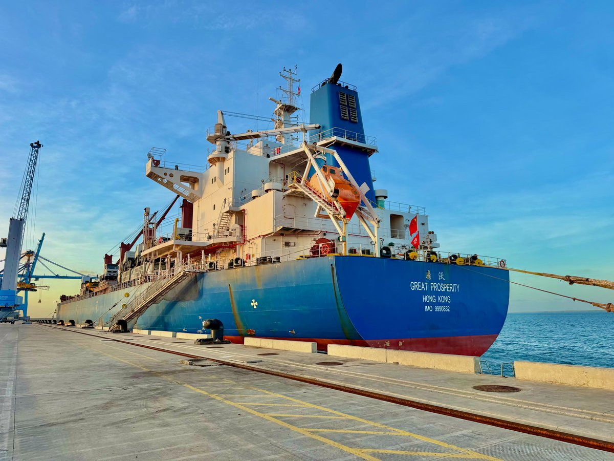 Kenya_Ports's tweet photo. The Port of Lamu has welcomed MV Great Glory, a vessel carrying the second batch of heavy project cargo destined for the Dangote East Africa Refinery.

The shipment of the 154 assorted heavy machinery equipment to Lamu, is another concrete step in the physical mobilisation of the project that will reshape Kenya's energy landscape and anchor the country's northern region as an industrial hub.

This follows an earlier delivery in late September, when the MV Da Yang docked at the port with nearly 3,000 metric tonnes of construction equipment for the refinery.

The Dangote East Africa refinery, valued at approximately Sh2.2 trillion, is designed to process up to 700,000 barrels of crude oil per day, making it the largest refining complex in East Africa once completed. It will produce petrol, diesel, and aviation fuel for Kenya and the region.
@TransportKE 
@SDoT_Kenya 
@mohamed_daghar 
@davis_chirchir