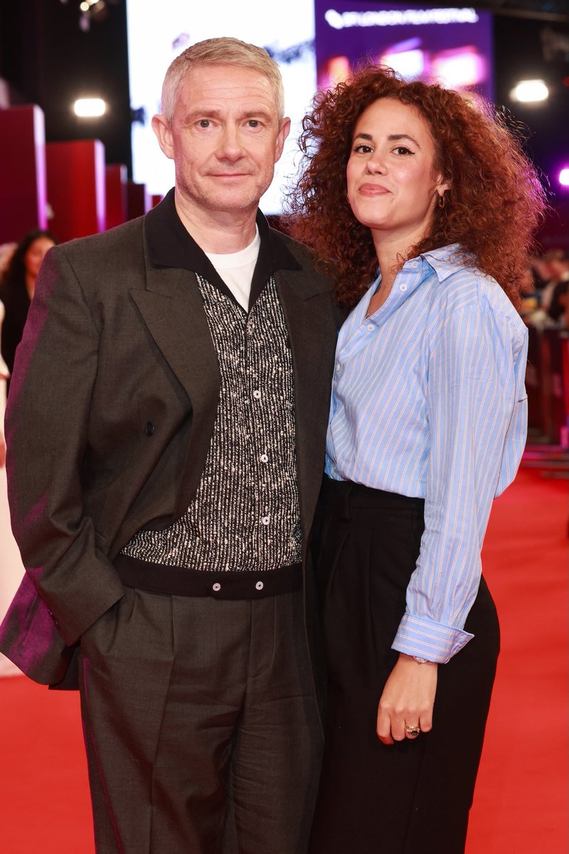 TimTietjens's tweet photo. #MondayMotivation🙂can't get enough of these two couples and I'm really very happy for their love🥰 #MartinFreeman &amp; #RachelBenaissa💞#BenedictCumberbatch &amp; #SophieHunter💞 https://t.co/JXpjclKPMF