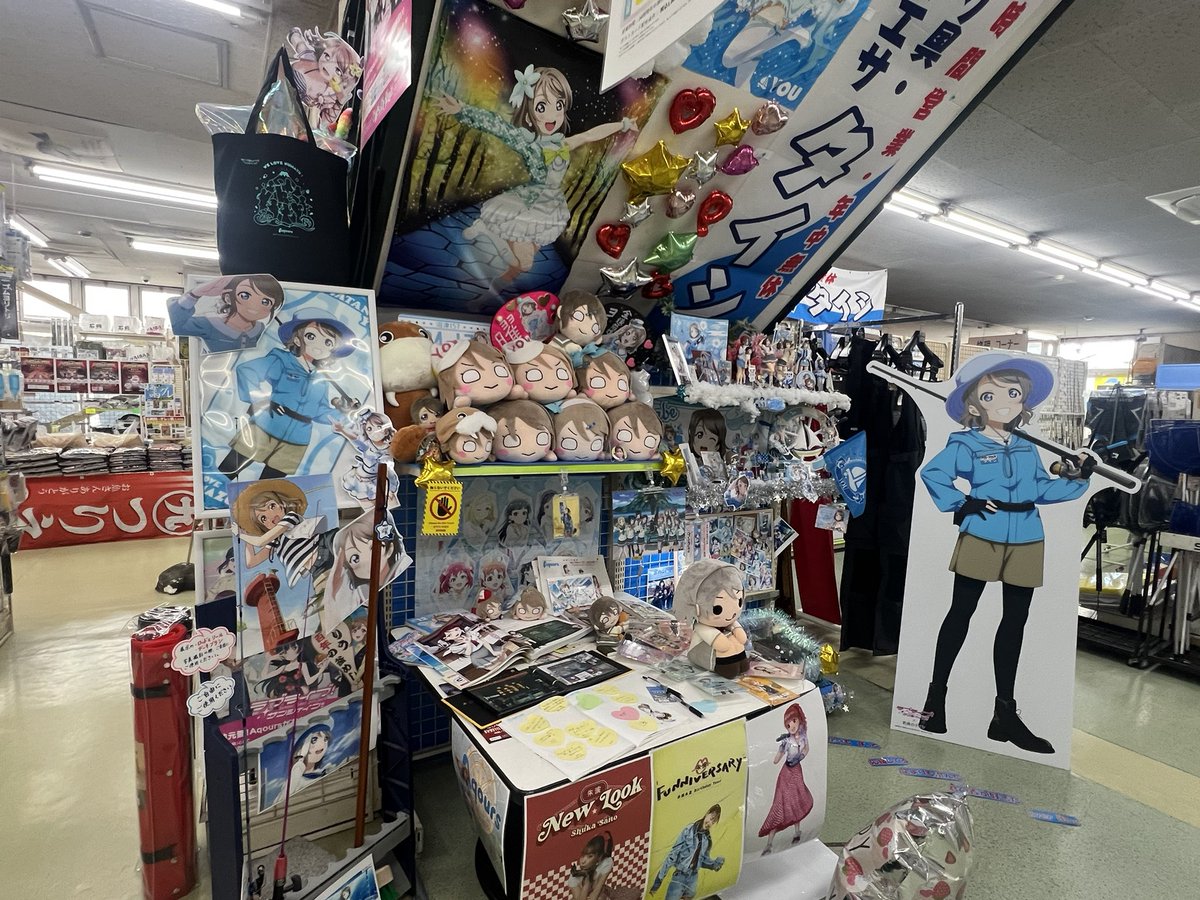 PanchanFantasy's tweet photo. せっかくだから
私が釣りに行く時に行くセブンイレブンと釣具屋さんを教えてあげるね…☺️

こんなところにも支配されてるんだからこの街は☺️ https://t.co/K6RPKhmCZg
