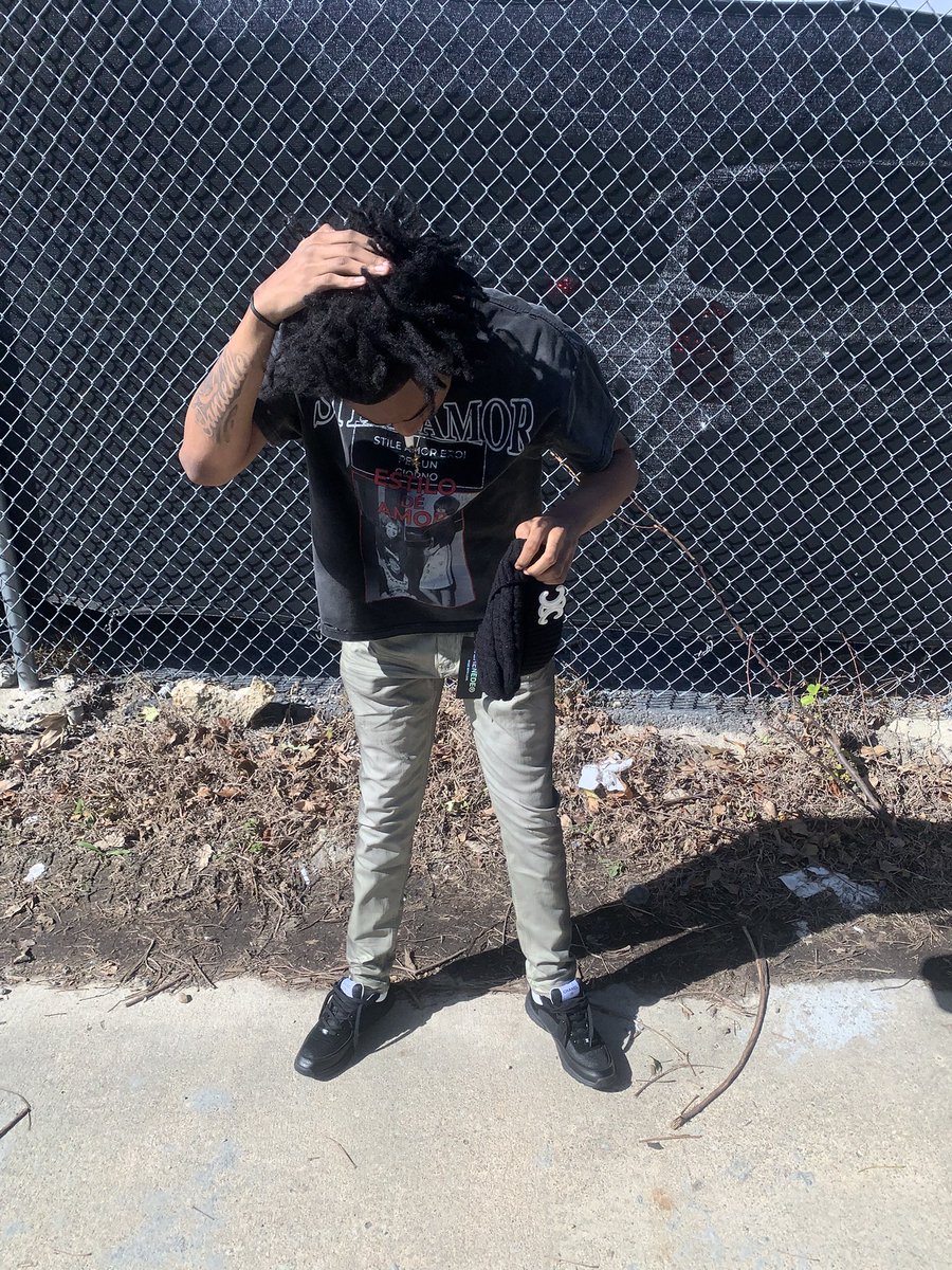 twone4pf's tweet photo. #bday https://t.co/L4scYNnlDc