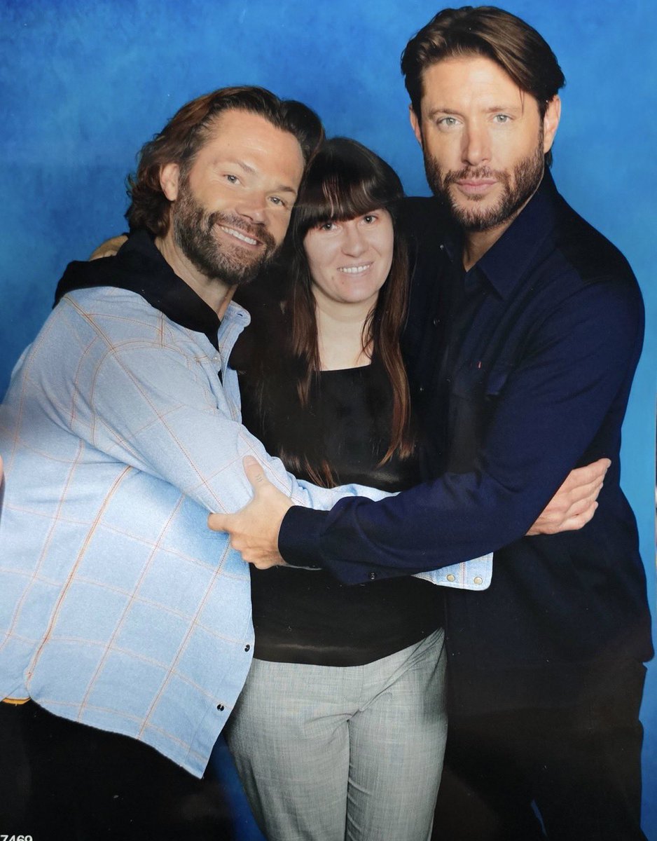jarpadbrasil's tweet photo. Mais de Jared nos photo ops no fim de semana.๐ #spncol #spnoh
By @atinymoastay_95 https://t.co/oWYNVd9VIX