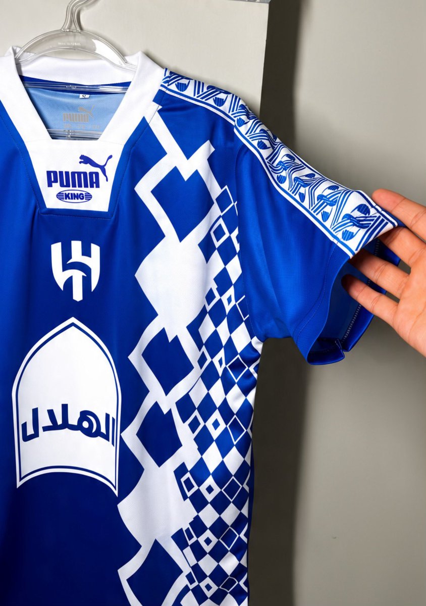 ViDAFOOTBALL1's tweet photo. 🚨بمناسبة فوز الهلال سحب على تيشرت ذكرى تأسيس الهلال 🥶💙.

شروط السحب :

• متابعة @ViDAFOOTBALL1 
• رتويت على التغريدة 🔁
• اكتب كومنت تؤجر عليه 

- السحب بعد 72 ساعة من الرتويت والكومنتات موفقين جميعاً 🙏🏼.
#الهلال_الحزم https://t.co/4nQBsVr048
