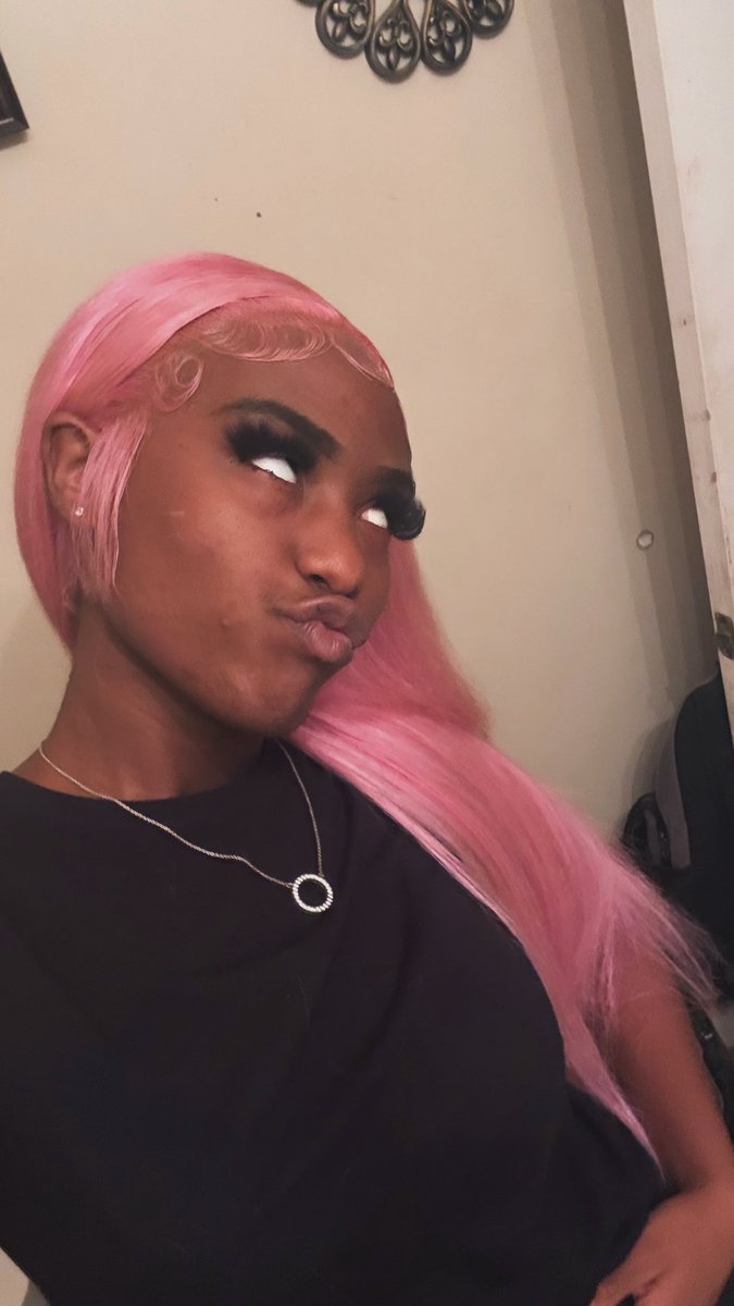 naeebeezy_'s tweet photo. Pink affect https://t.co/qVi13R0mzL