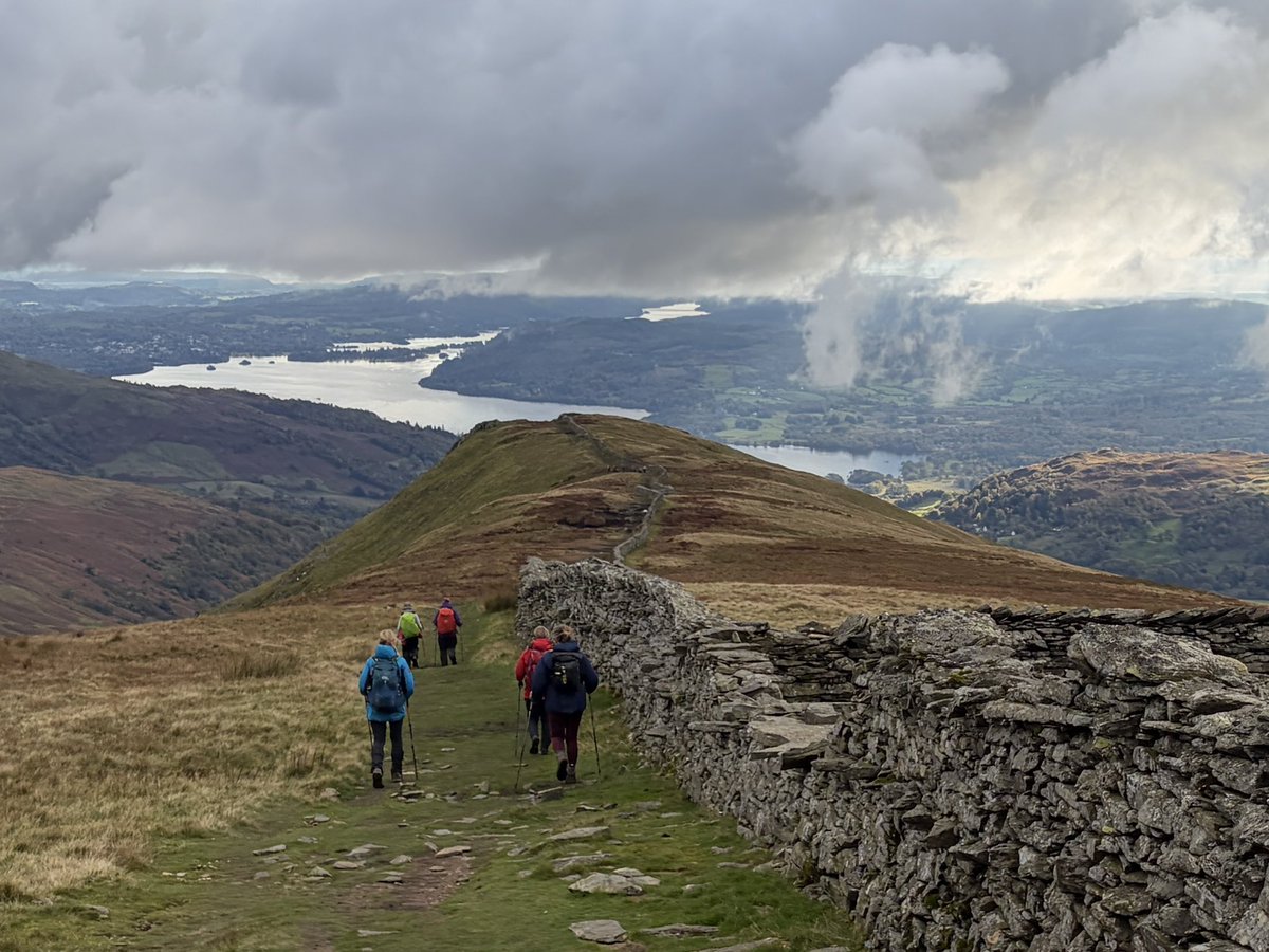 TeamWalking's tweet photo. A day of 2 halves: 40-50mph winds on Red Screes then it brightened up &amp; the winds dropped

Day 2 of our Walking the Wainwrights - Eastern Fells

Red Screes (776m)
Middle Dodd (654m)
Little Hart Crag (637m)
High Hartsop Dodd (519m)
Dove Crag (792m)
High Pike (658m)
Low Pike (508m) https://t.co/4wR8aPjcpr