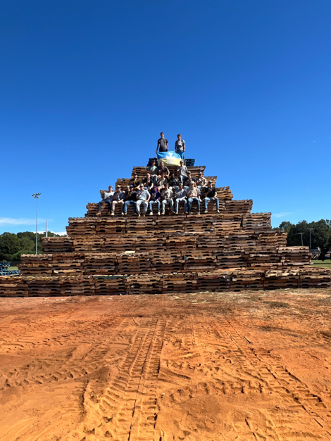SFASU's tweet photo. Homecoming Week is here, and the bonfire is ready! 🔥🪓

Sigma Chi has one of SFA’s favorite Homecoming traditions ready to light up the Piney Woods. 

Check out https://t.co/urvczbcVAh for the full schedule of events!

#SFAHomecoming #AxeEm https://t.co/fS1nhI3sRR