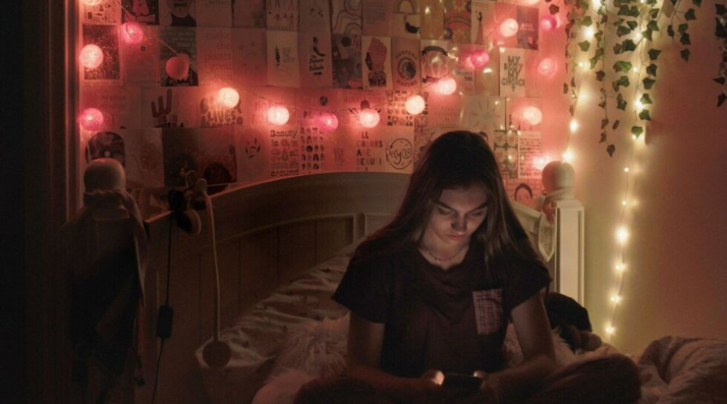 AWFJ's tweet photo. Tribeca debut #MissRepresentationRiseUp opens this week, &amp; AWFJ member @valeriekalfrin says there's so much backlash going on for girls &amp; women now, the documentary can't possibly cover it all, but is it worth viewing? Find out by reading the full review: https://t.co/KwyFmsX2bM https://t.co/QTynwMbGmm