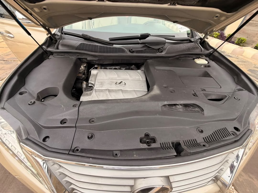 noksonautos's tweet photo. Lexus RX 350 
Year 2015 
Full option 
BSM lane departure 
Accident free 
22,000,000 non negotiable/last price https://t.co/KF6s3VQgB0