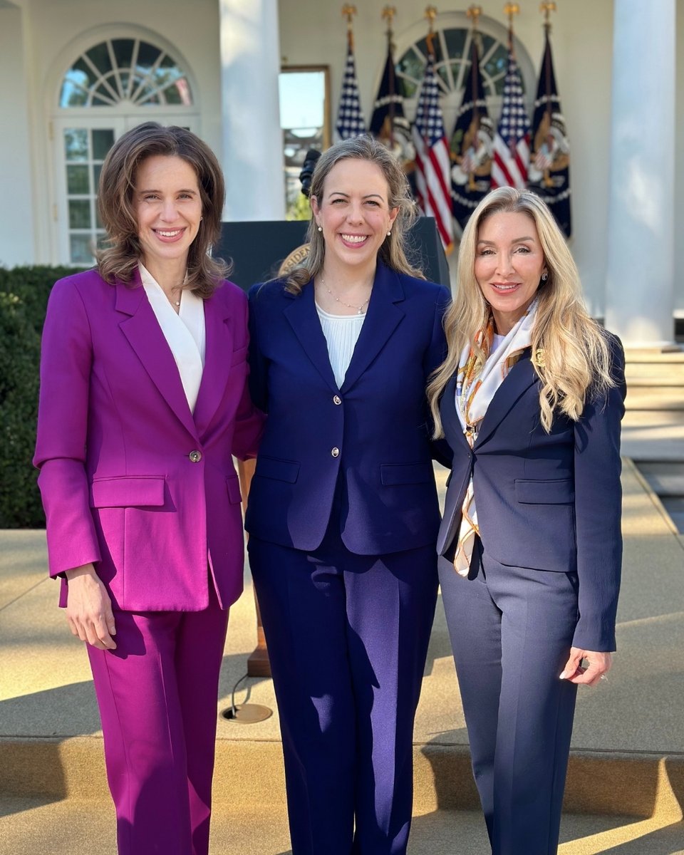 Surgeon_General's tweet photo. Today, Dr. Stephanie Haridopolos, Director of National Health Communications for the Office of the Surgeon General, joined @NIH’s Dr. Dorothy Fink and @ARPA_HDirector at the @WhiteHouse for the signing of an executive order advancing research and care for women at every stage of life.

The order directs the establishment of a new Women’s Health Division at NIH and creates a White House Women’s Health Task Force to strengthen research, accelerate medical breakthroughs, and turn discoveries into better care.

Thank you to @POTUS, @FLOTUS, @SecKennedy, and @SusieWiles47 for your leadership and work to make this milestone possible.