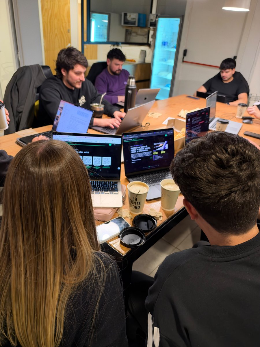 Celo's tweet photo. This weekend, Celo Core Co. &amp; @ripiohq hosted six events throughout Argentina! 🇦🇷

@CeloDevs, @ArtuGrande, Ripio team members &amp; more local partners gave demos, workshops &amp; IRL support for the Stable Agents: LatAm hackathon track https://t.co/MwogGoCcCr
