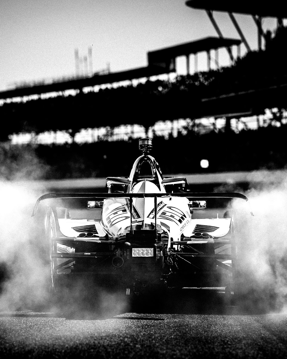 IMS's tweet photo. No color needed ◼️◻️ https://t.co/qyBv4FPjNZ