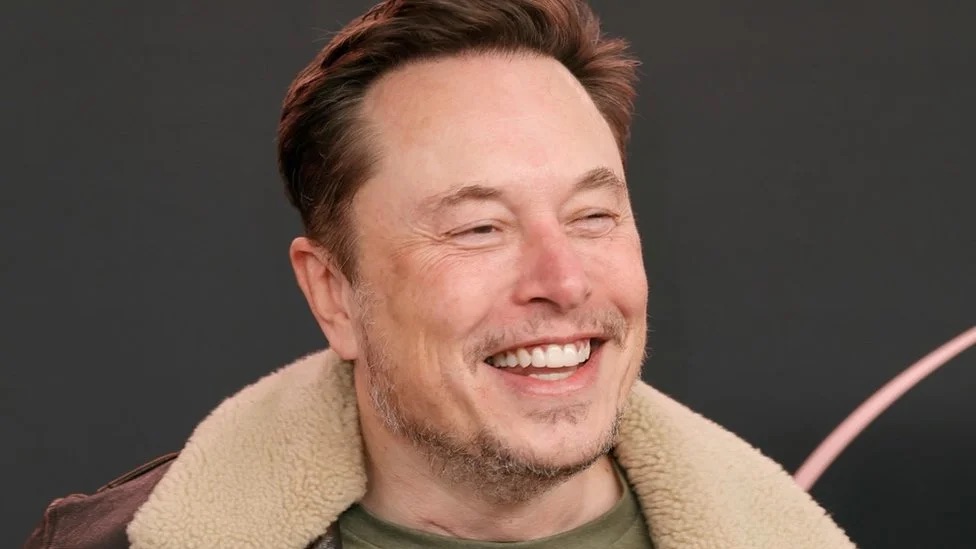 brivael's tweet photo. I used the Dark Triad to look at Macron. The most common reply was: "Do Elon next. Richest man on earth, runs half a dozen companies, fights with everyone online. He must be the ultimate Dark Triad case."

I think he's close to the opposite. And the contrast teaches something important.

Quick reminder of the three traits. Narcissism: grandiosity, need for admiration, a fragile relationship to being wrong. Machiavellianism: strategic manipulation of people, long-term calculation, concealment. Psychopathy: low empathy, emotional coldness, indifference to the harm you cause. Not diagnoses, dimensions. What matters is how far you go, and in what combination.

Let's start with the one people will throw at me first: narcissism.

Elon obviously scores high on grandiosity. Nobody decides to make humanity multiplanetary with a modest ego. But grandiosity isn't the core of narcissism. The core is how you handle being wrong.

For Macron, being wrong is an injury. So the error gets defended, explained away, blamed on others.

Elon blows up rockets in public. On livestream. And his teams celebrate, because every explosion is data. He posts memes about himself, laughs at his own failures, says absurd things and gets mocked by millions, and keeps going. He doesn't take himself seriously. He takes the mission seriously.

That's the difference. A narcissist protects his image at the expense of reality. Elon sacrifices his image constantly in service of a goal outside himself. His ego is attached to the mission, not to the mirror.

Machiavellianism is where he's lowest of all.

A true Machiavellian calculates. He plays the long game with people, hides his intentions, builds alliances he plans to betray. Elon does the opposite. He thinks out loud, in public, in real time. He reacts. He says what he thinks even when it costs him advertisers, governments, or half his audience. A manipulator never shows his hand. Elon shows his hand dozens of times a day.

His strategic intelligence is real, but it’s pointed at physics, not at people. He reasons from first principles about rockets, batteries, and manufacturing. With humans, he doesn’t play chess. He defaults to trust.

The proof: he helped found and fund OpenAI as a nonprofit meant to keep AI open and safe. He trusted the people he built it with. Then he watched it turn into one of the most valuable for-profit companies on the planet. A good Machiavellian doesn't get played like that. He'd have locked it down from day one. Elon trusted, because that's not how he thinks.

Now psychopathy, and this is the most misunderstood part.

When Elon took over Twitter and cut most of the staff, people called it cold, even cruel. But there's a difference between callousness and rationality.

Being unable to fire someone who isn't doing the job isn't kindness. It's emotion in the wrong place. And someone always pays for it: the colleagues who carry the extra weight, the company that slowly dies, the people who lose their jobs later when everything collapses. It's the same pattern I described about progressives who can't punish: misplaced compassion is paid for by the innocent.

Elon puts emotion in the right place. Cold on individual decisions, burning hot on the big picture. And the big picture is the most pro-human mission you can imagine: make life multiplanetary, preserve consciousness, worry out loud about birth rates and the long-term survival of the species.

A psychopath doesn't lose sleep over what happens to humanity in five hundred years. Elon talks about little else.

So put the two side by side.

Both are very intelligent. But Macron's intelligence is verbal: building coherent systems and arguing for them. Elon's is physical: testing ideas against reality until they break.

Macron lives in a world without feedback. Nobody ever sends the State the bill.

Elon lives inside the harshest feedback loop there is. A rocket reaches orbit or it doesn't. A car works or it doesn't. Physics doesn't care about your narrative.

And here's my theory on all this.

When you don't max out these traits, the universe pays you back.

The Dark Triad is essentially a toolkit for power games. Manipulating, protecting your image, calculating alliances, crushing rivals. All of that is a game between humans, and almost always zero-sum. It's pure social construction. Every hour spent there is an hour stolen from reality.

People who don't play that game are free. Their energy goes into the problem itself. They can be wrong in public without collapsing. They can trust, get burned, and move on. They stay decorrelated from status games, and that's exactly where creativity comes from. Power games redistribute what exists. Building creates what didn't.

The Dark Triad can get you to the top of a system. It will never make a rocket land.

So be Elon Musks. Not Emmanuel Macrons.