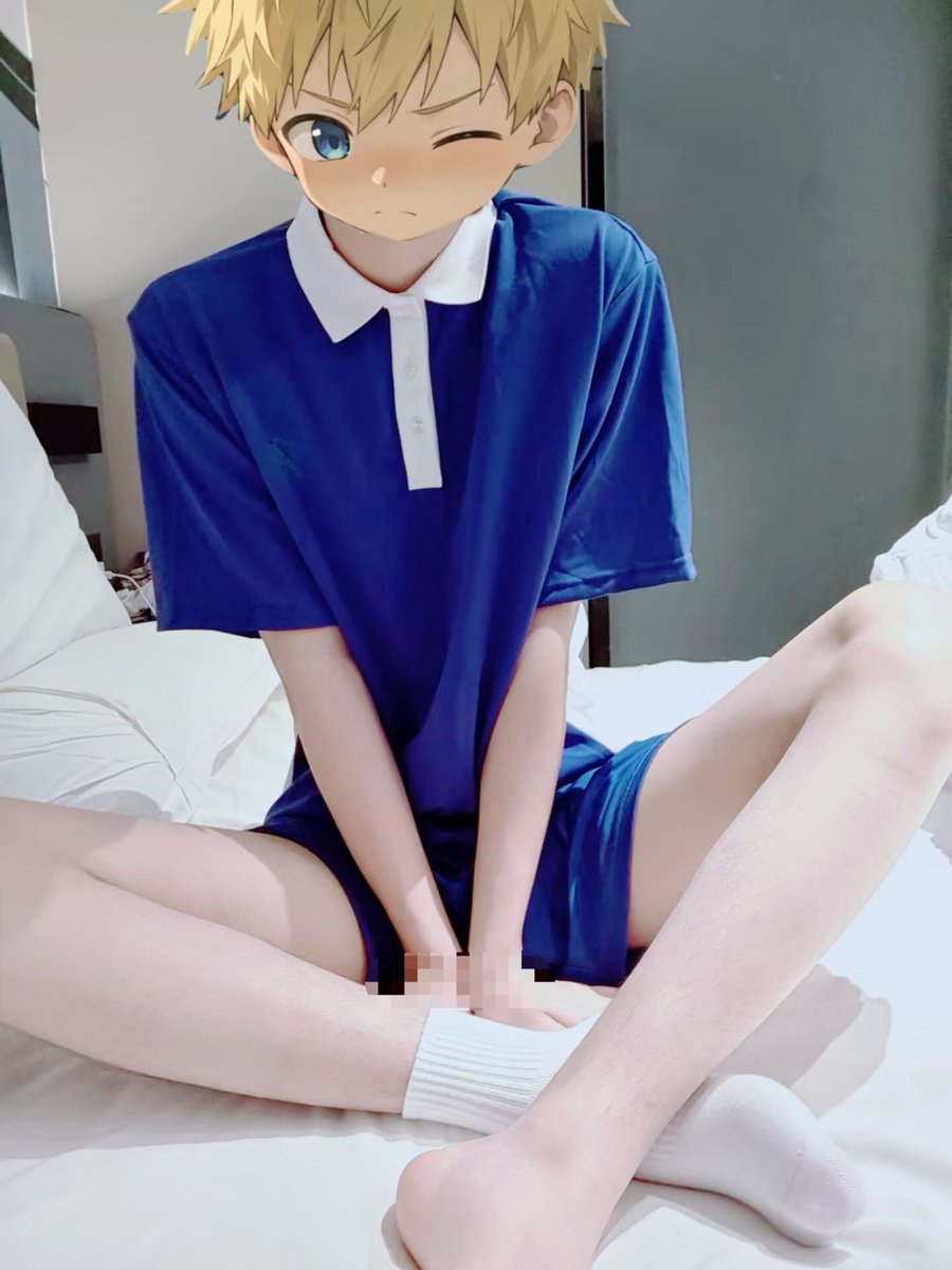 xiaoshaoye520's tweet photo. 饿啊～！战败了QAQ https://t.co/eJpann2IY7
