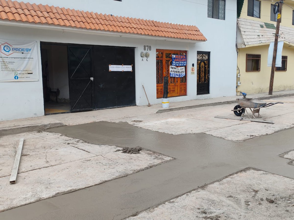 Interapas's tweet photo. 💧 ¡Concluimos una obra más en la colonia Alamitos!

Terminamos la rehabilitación sanitaria en la calle Miguel Barragán, entre Francisco Zarco y Leandro Valle, donde sustituimos 60 metros lineales de tubería para atender un hundimiento en la red de drenaje. https://t.co/dm5SdGqN8l