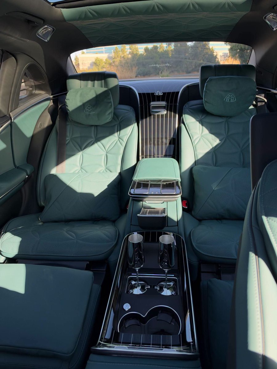 Venosier's tweet photo. Mercedes-Maybach S 680 https://t.co/H7y7a8pKY7