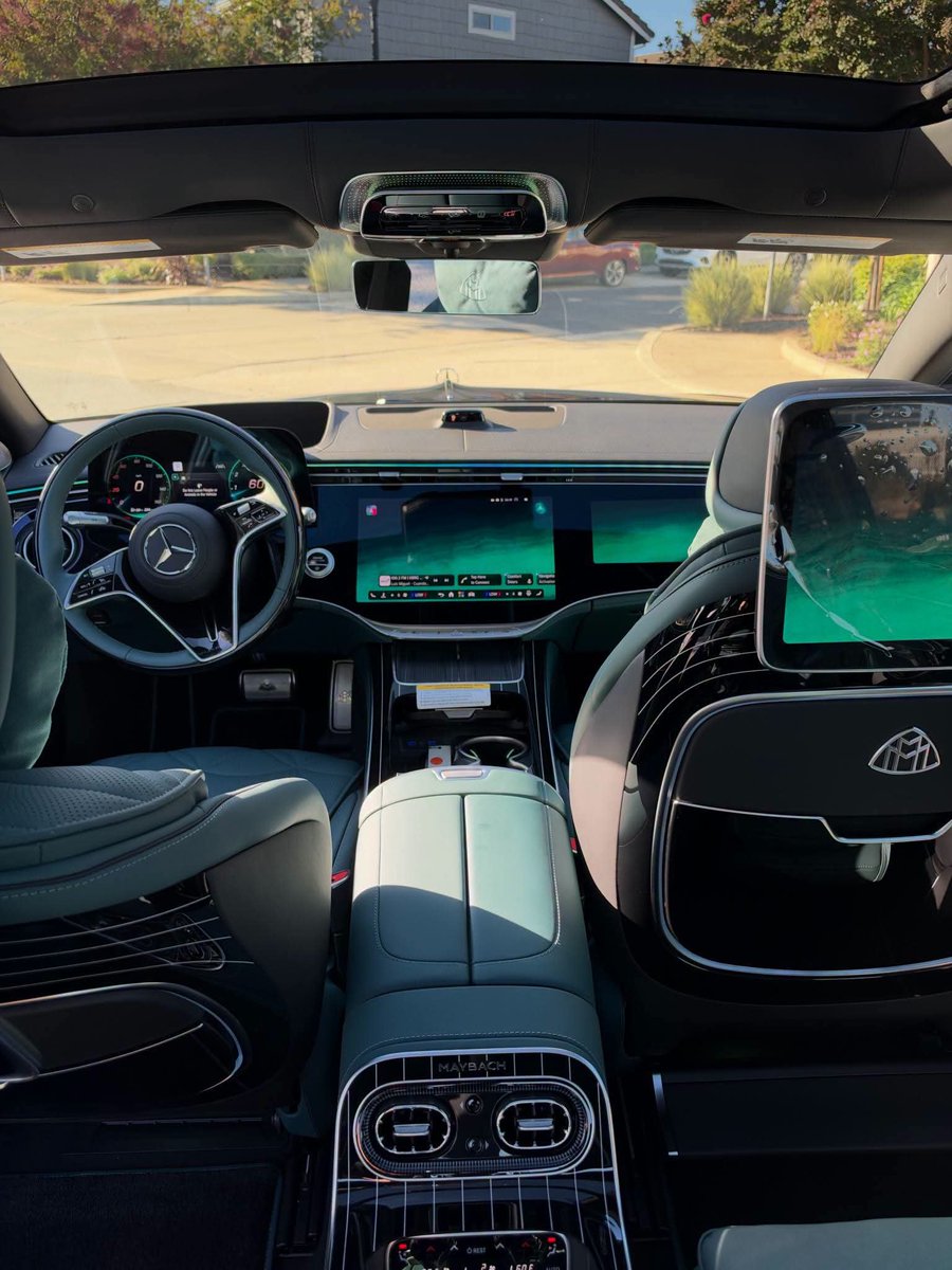 Venosier's tweet photo. Mercedes-Maybach S 680 https://t.co/H7y7a8pKY7