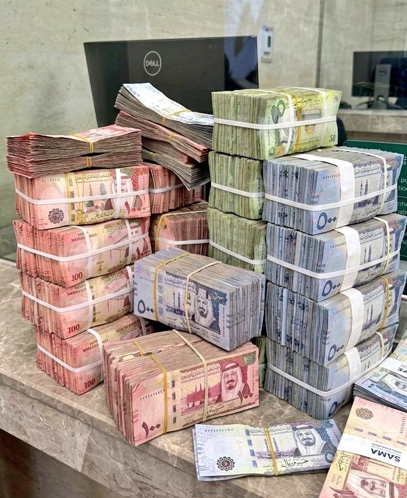 rylm67123's tweet photo. لو جتك 3 مليون ﷼ سعودي  اليوم
هل يمكن للمبلغ .. أن يحل كل مشاكلك💵 

◯ نعم  

◯ لا https://t.co/DAjnj3YNUg