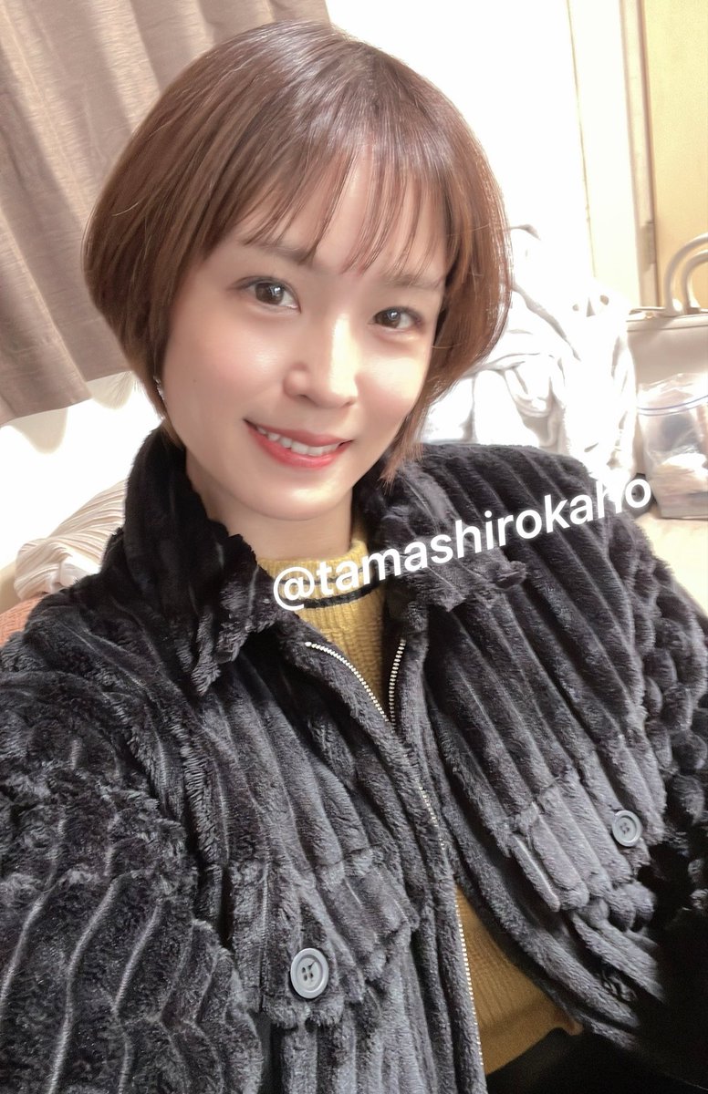 tamashirokaho's tweet photo. おはようございます☀️

夜中に子供が「眠れない〜🥺」って一緒に寝てたんだけど、
何度も蹴られて気づけば私が眠れないまま朝になりました😂💦笑

子供って寝相すごいよね🤣💓
そんなこんなで寝不足な火曜日のスタートです☕️

皆さんはちゃんと眠れたかな？☺️

今日も1日
#無理なく
#程よく
#イってらっしゃい💓
#リアル人妻AV女優
#玉城夏帆
#チバリヨー