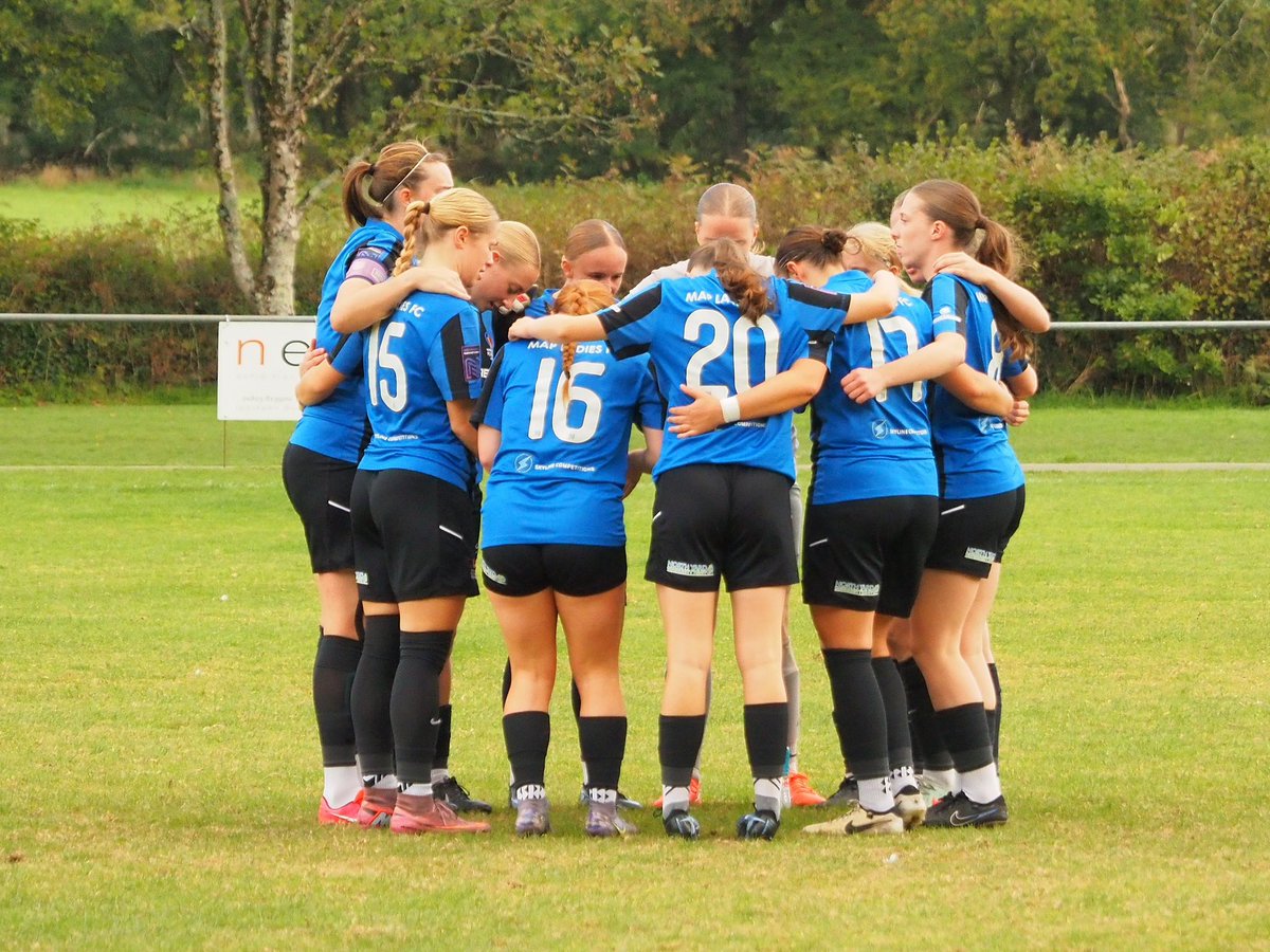 MAPLFC's tweet photo. 📸 𝗠𝗔𝗧𝗖𝗛 𝗔𝗖𝗧𝗜𝗢𝗡

Action from yesterdays @FAWNL fixture with Wycombe Wanderers

Courtesy of @IainMellisPhoto 

#BlueArmy #WomensFootball https://t.co/lzkeNYllA2
