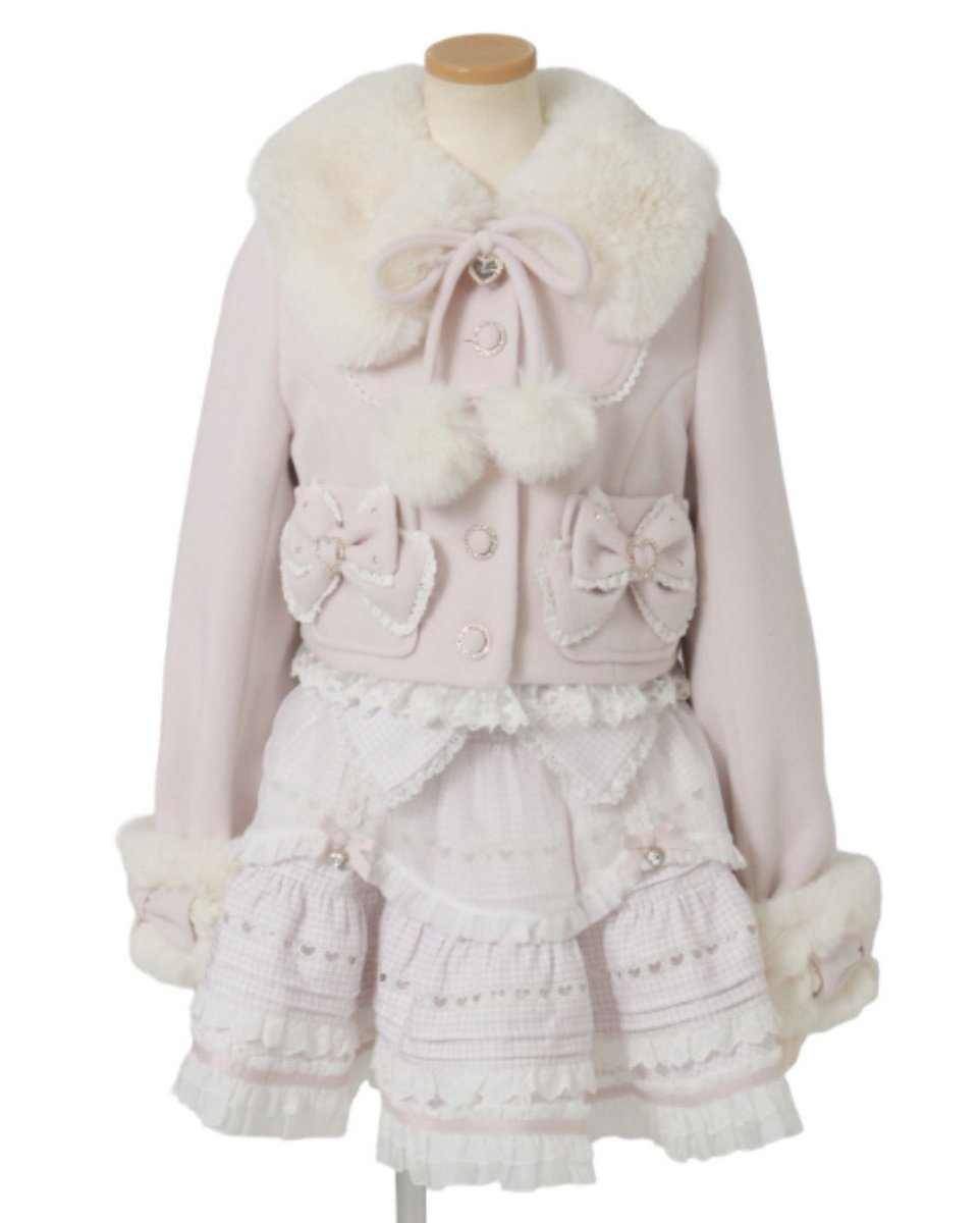 mydeartamsy's tweet photo. my current LizLisa wish-list for the winter! https://t.co/QLG0Ha95yH
