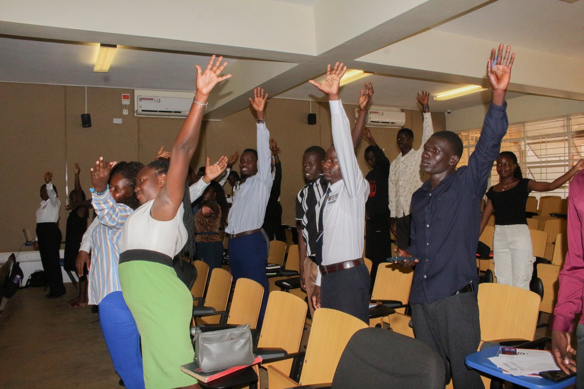 BusitemaFOE's tweet photo. During the second session on Day 1 at @BusitemaUniv , The student Peers were trained first on the basics of being an authentic medical  ambassador.
Later having a background knowledge they were taught on how to use the HIV testing kits for personal testing

Thanks @MinofHealthUG https://t.co/2DiFny0dlZ