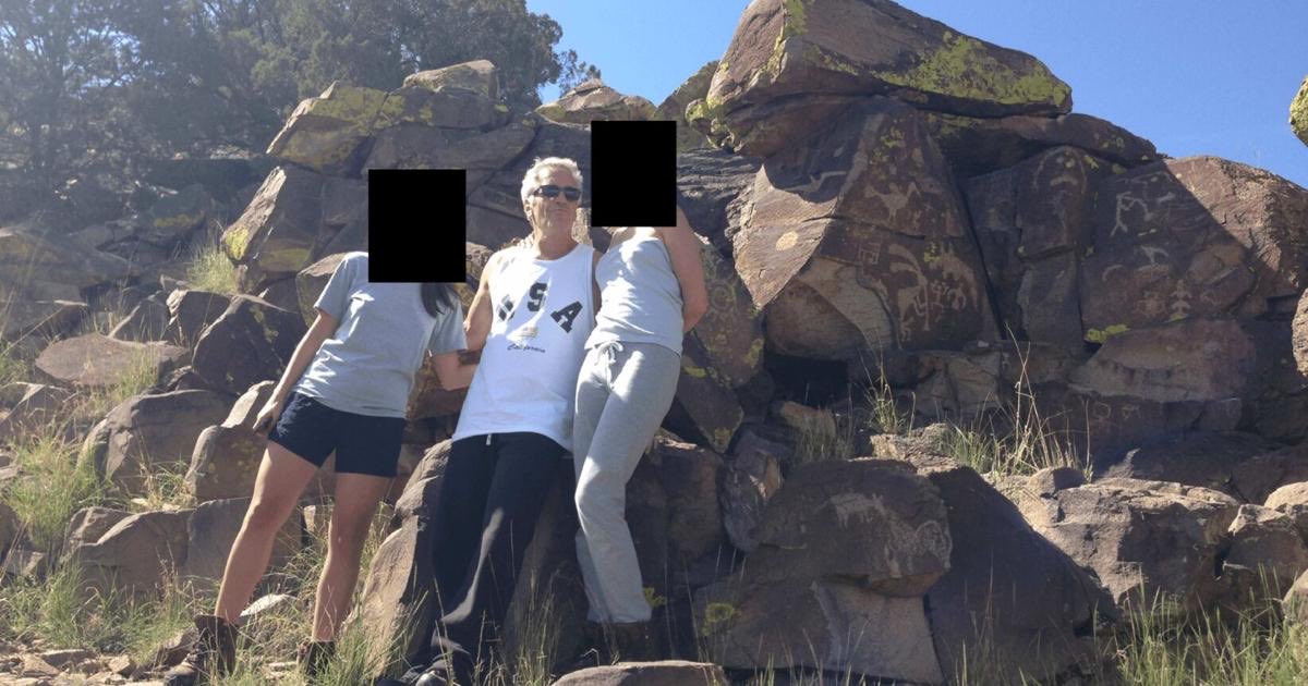 chiweethedog's tweet photo. that’s where a lot of the Epstein children’s bodies with removed identifying teeth and harvested organs are buried by the way in the hills and desert surrounding the “Zorro Ranch” property https://t.co/goPDFdFwYC