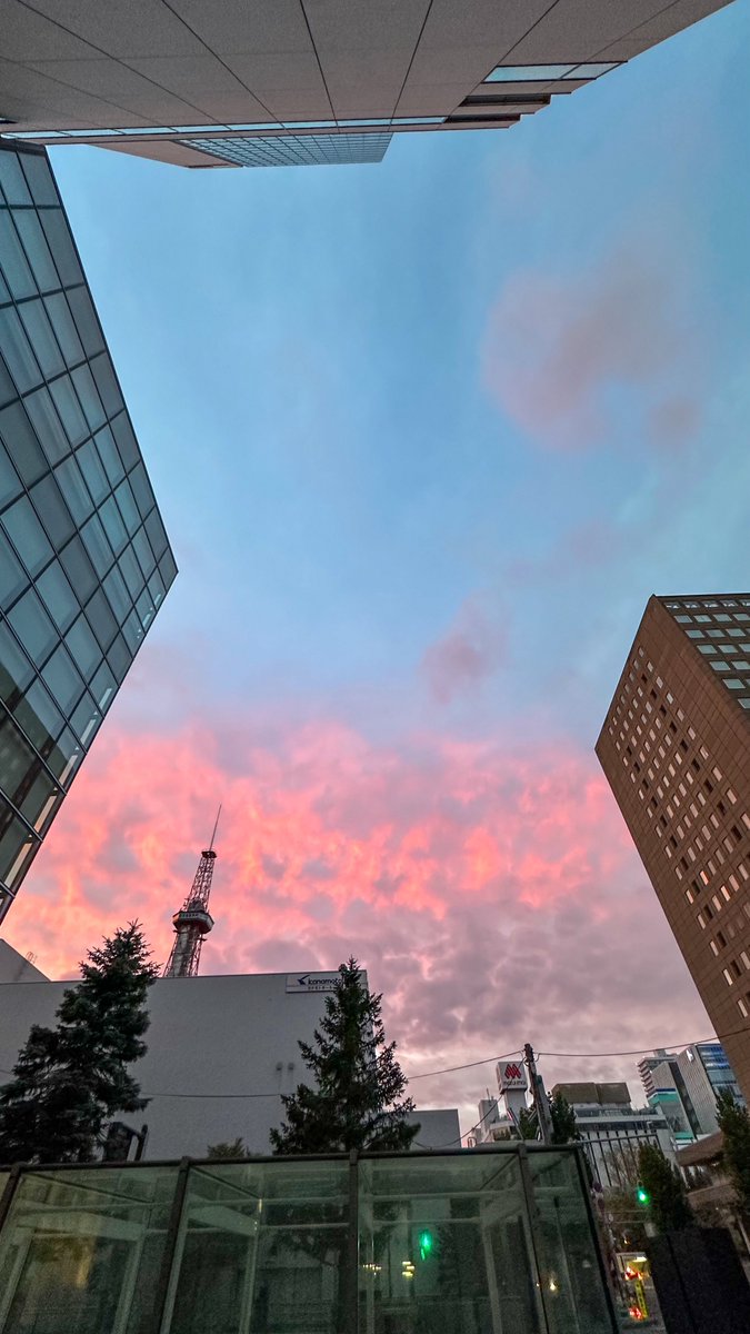 htb_weather's tweet photo. おはようございます
札幌上空は雲が広がっていますが晴れています🌤️

道内は秋晴れとなるでしょう☀️

洗濯や冬支度を進めるにも良い日和となりそうです🛞

気温は昨日より低くなりそうです
服装にご注意下さい

（増田叡史）
#イチモニ https://t.co/uANx4JVh1a
