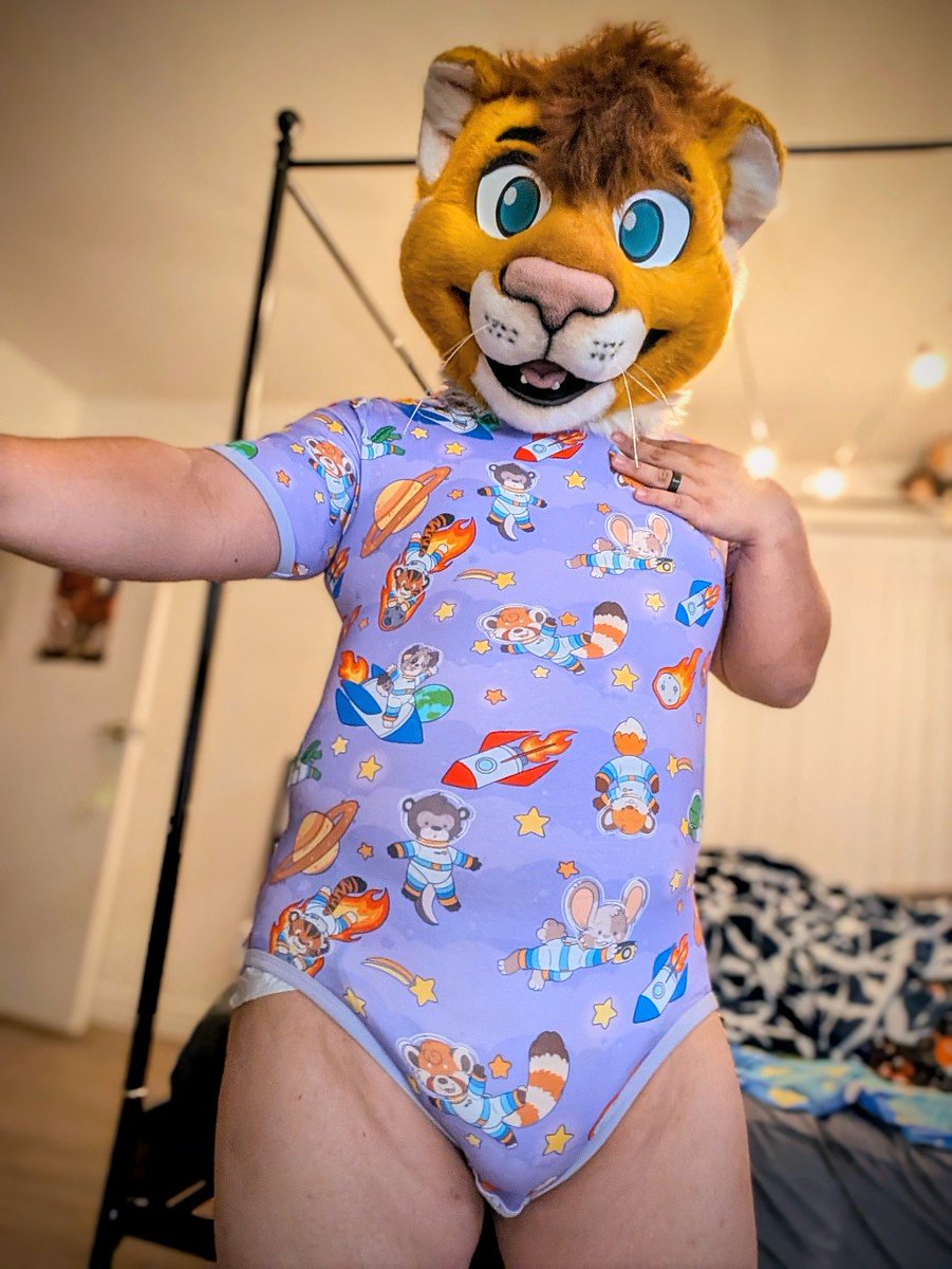 CrinkleCatTigon's tweet photo. Picked up a couple new onsies from @OnesieDownunder! They're so cute hehe! 😸😸 https://t.co/VmHjWC5sxB