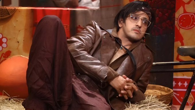 BiggBossDude's tweet photo. he is gonna have a generational upcoming 2 weeks in the house. likh ke lelo.🏆

#qazitouqeer • #biggboss20 https://t.co/5rmDC0yykA