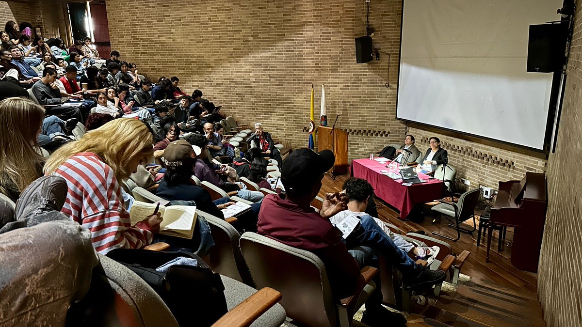 fdcps_unal's tweet photo. 🎙️ #AEstaHora | Avanzamos en el 21° Seminario Antonio Gramsci con la mesa de ponencias: Guerra cultural y mediática.
👥 @gramscitv @vie_fdcps
📍 Aud. Margarita González (Posgrados Humanas)
#Gramsci #UNAlL https://t.co/NaAxxTMUUB