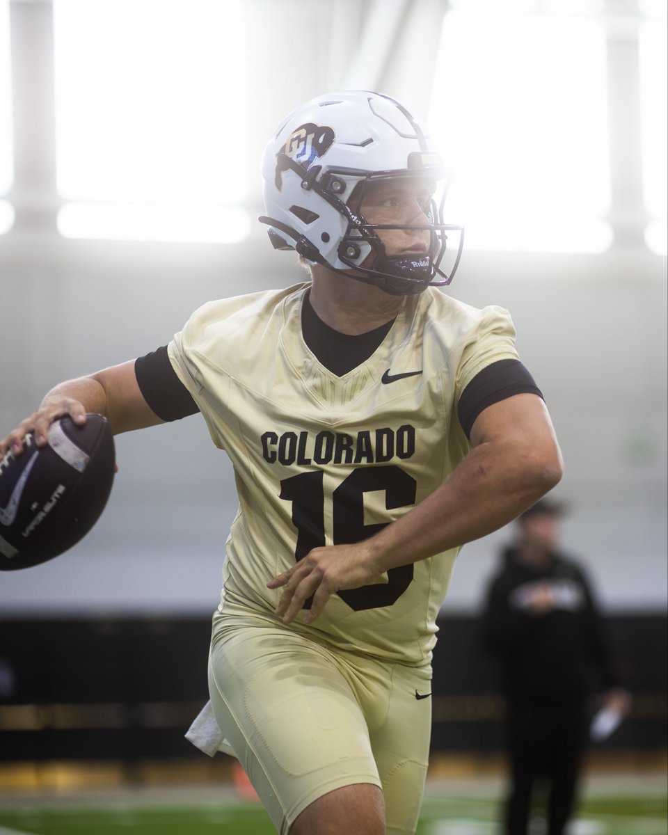 CUBuffsFootball's tweet photo. rep by rep https://t.co/KH4KVQUqs3