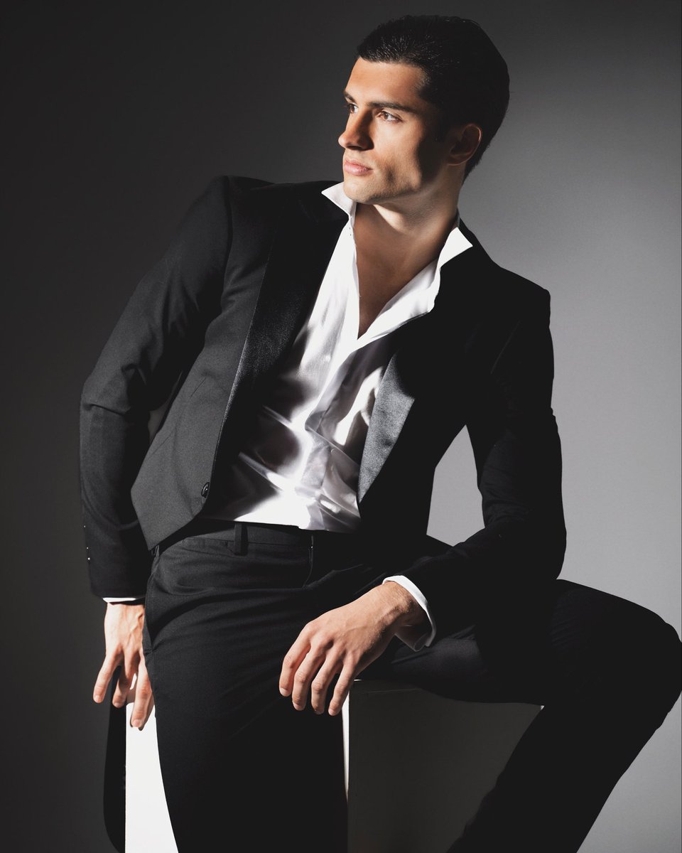 NuestraBellezaE's tweet photo. Photoshoot for @daaniiaguirre  by @vigonarte 

Model 
@daaniiaguirre 
Photo
@vigonarte 
Location
@estudiocreativovigonarte 
Direction
@misterworldspain 
@nuestrabellezaespana 
@misterinternationalspain 

#men #mister #spain #mrworld https://t.co/dJtHOb8U1x