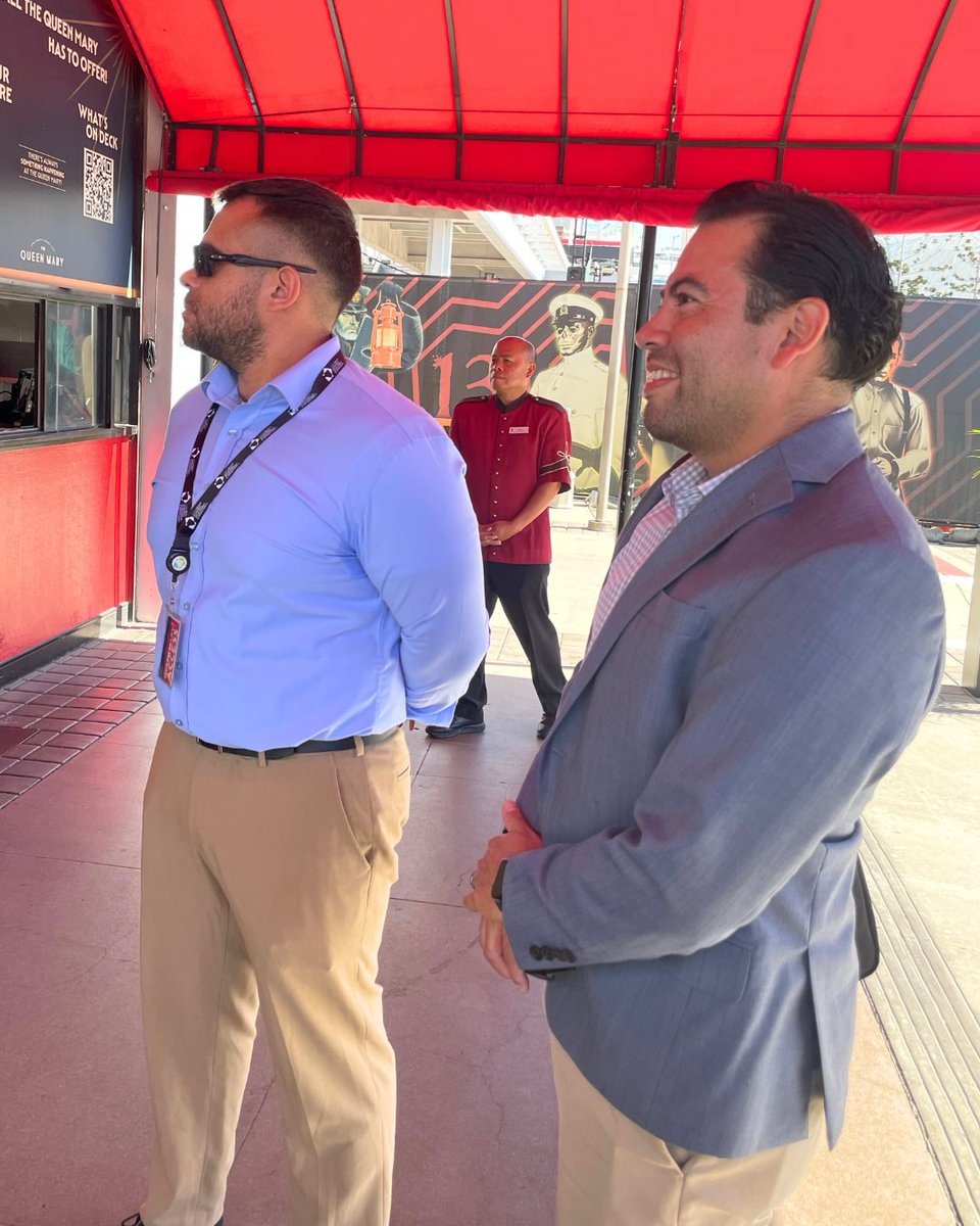 LBEconDev's tweet photo. Our Waterfront Development Team today hosted a workshop at the annual International City/County Management Association (@ICMA) conference all about the history and future of the @TheQueenMary! 🚢 https://t.co/ozmA5WWkvr