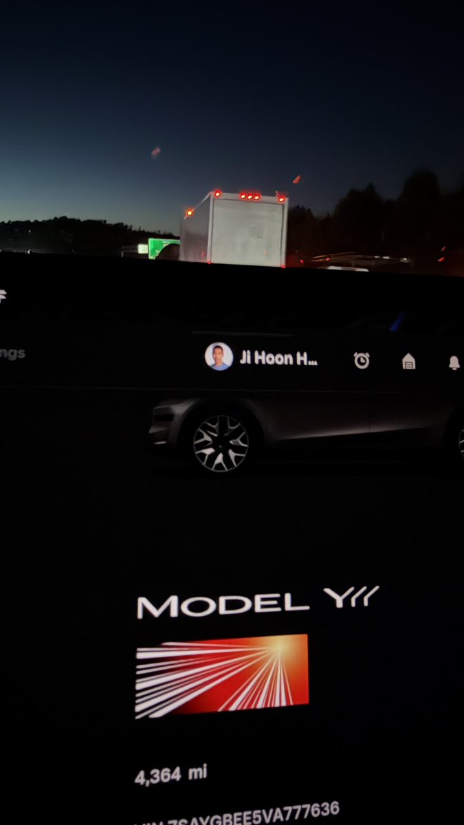 diywrapclub's tweet photo. Nearing 5K already on the #ModelYL.  

98% on FSD. 

Such a comfortable car. We love it as a family. https://t.co/QiAJtSch06