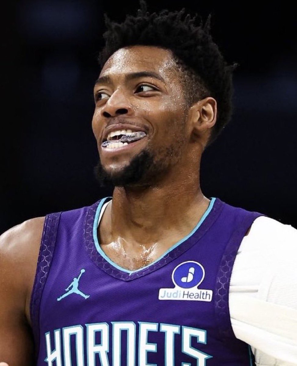 TheHoopCentral's tweet photo. BREAKING: Brandon Miller signs a 5-year, $209 million contract extension with the Hornets, per @ShamsCharania 

WELL DESERVED. 🔥🔥🔥 https://t.co/u19VEqXHJQ