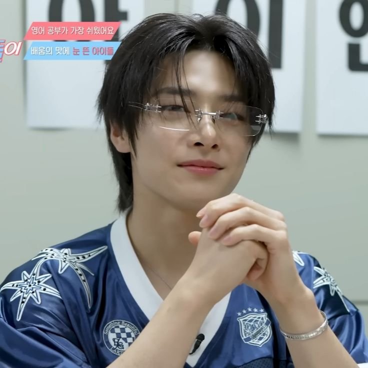 seungmincredibl's tweet photo. 1 RT = 1 VOTE
1 REPLY = 1 VOTE 

DONT FORGET TO VOTE ON THE APP AS WELL

I VOTE FOR #straykids for #2026MAMAVOTE https://t.co/OHwNOqk234