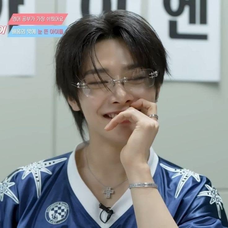 seungmincredibl's tweet photo. 1 RT = 1 VOTE
1 REPLY = 1 VOTE 

DONT FORGET TO VOTE ON THE APP AS WELL

I VOTE FOR #straykids for #2026MAMAVOTE https://t.co/OHwNOqk234