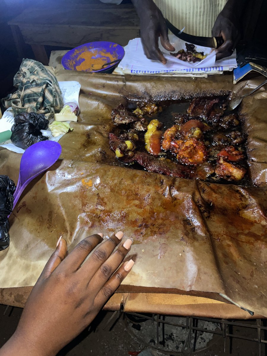 OneModupe's tweet photo. I wonder why suya is only sold at night https://t.co/EKx2gUJjr9