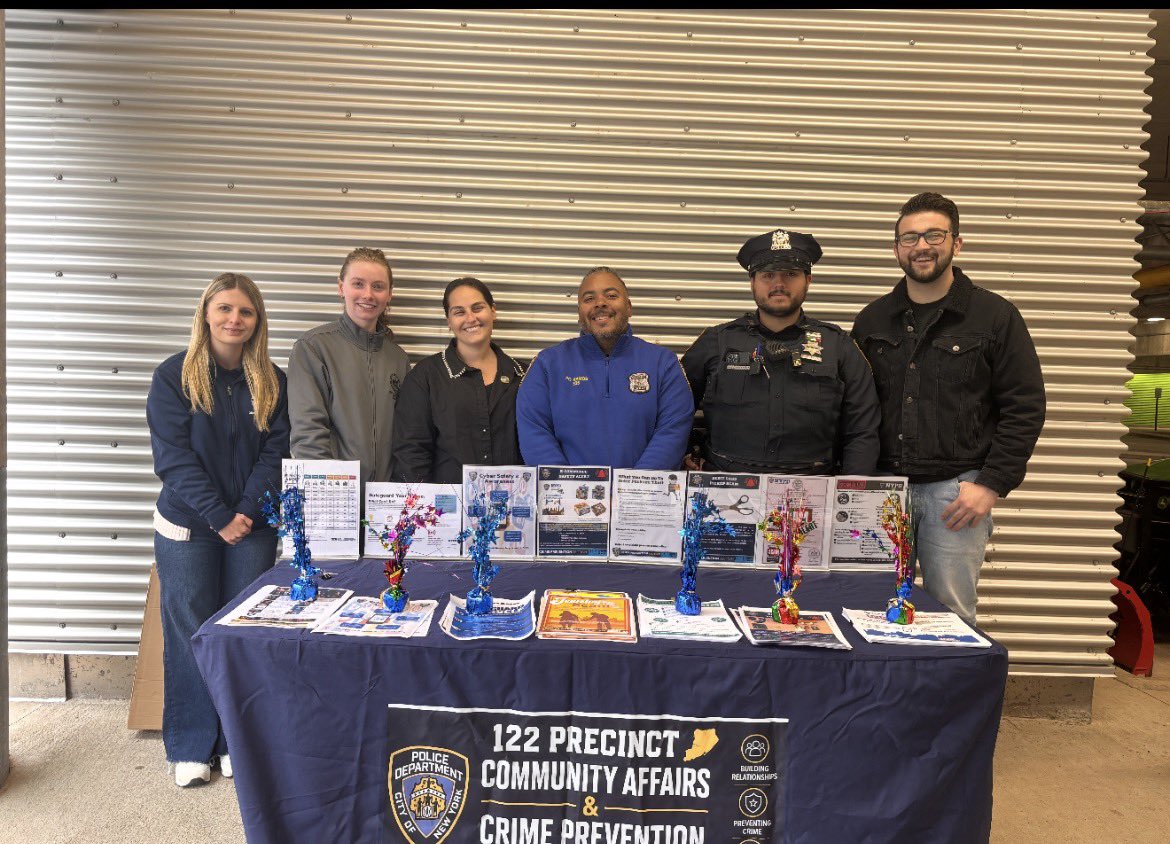 NYPD122Pct tweet picture