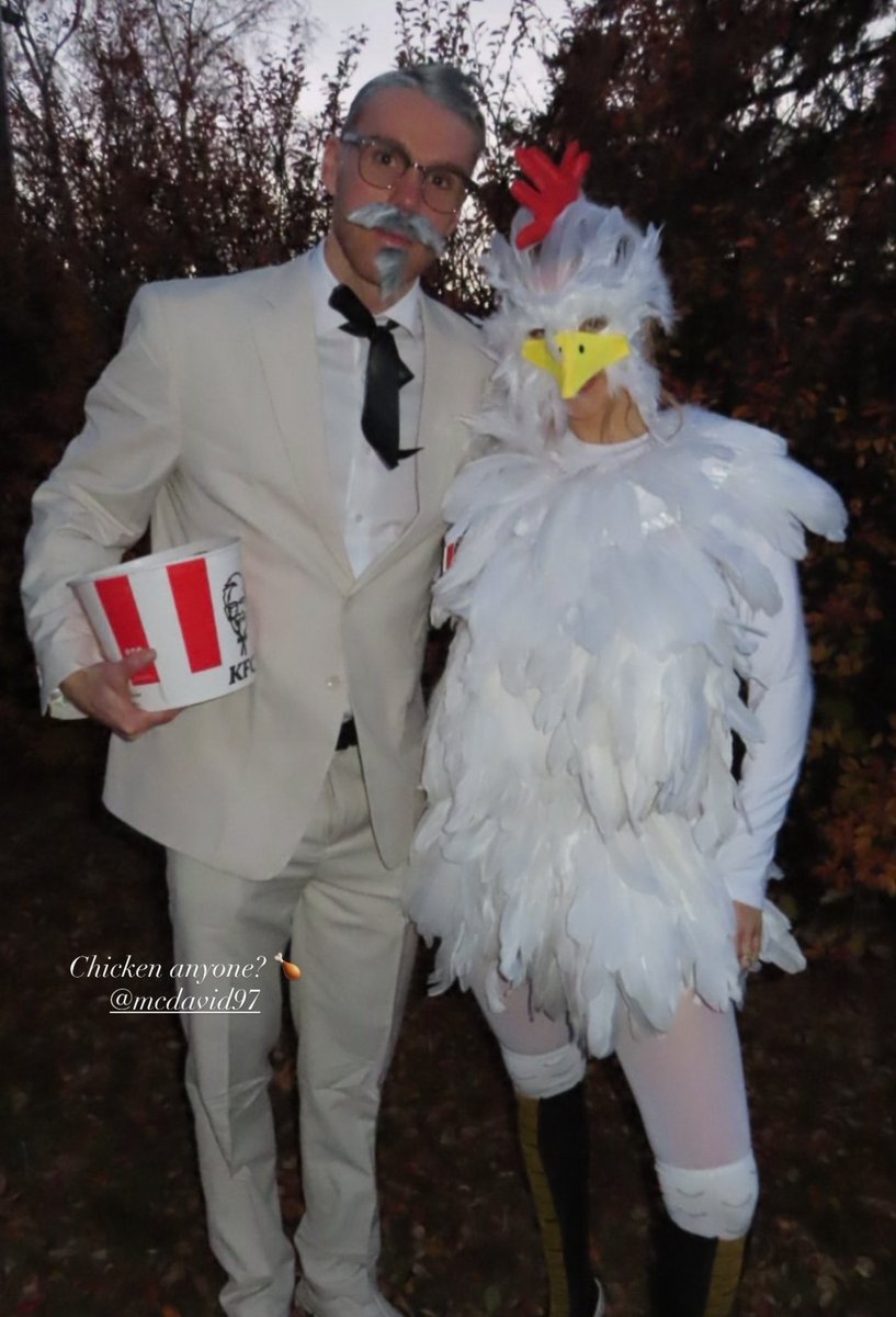 BleedOilBlue's tweet photo. Colonel Sanders, watch out! There's a new chicken king in town! 

Oilers Connor McDavid serving up laughs as Colonel McDavid for Halloween!

📸 @laurenkyle1 https://t.co/JgpqNfoYvV