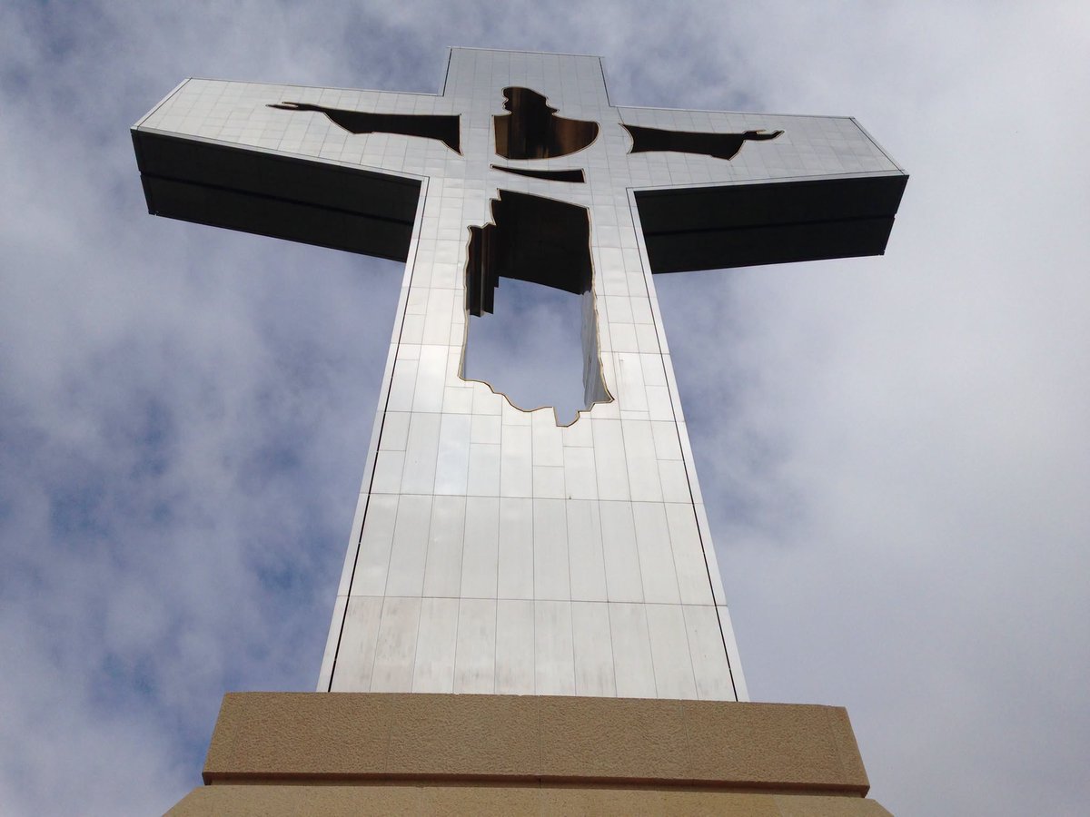 Sectur_Chiapas's tweet photo. En lo alto de Copoya se encuentra el Glorioso Cristo de Chiapas, un impresionante símbolo de fe que se encuentra a pocos minutos de Tuxtla Gutiérrez.
Un lugar para vivir, descubrir y conectar con lo extraordinario.
#ChiapasExtraordinarioPorNaturaleza https://t.co/dgwgS8sBBS