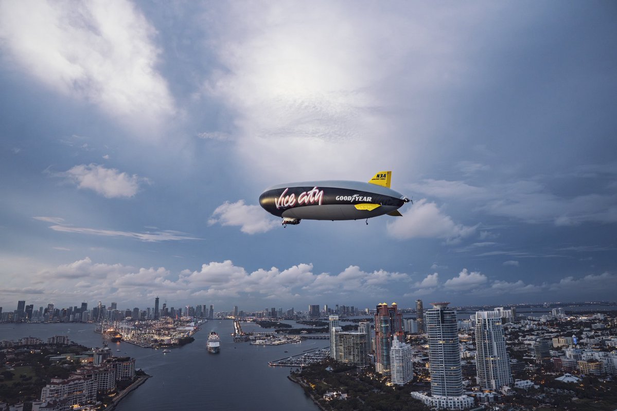 TheMiamiGuide's tweet photo. GTA VI is taking over Miami's skies 🌴 The Vice City blimp flies Oct 20–25, then back for NASCAR, the Heat's Vice City night &amp; Dolphins-Jets. https://t.co/DW0rBn84OI