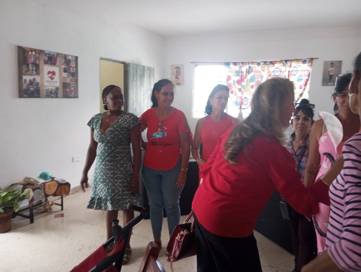 DtorprovEduMtz's tweet photo. Realiza la ministra de educación recorrido por centros de la provincia de Matanzas, fructífero intercambio con trabajadores del hogar de niños y círculo infantil Los Duendecillos.
#MatancerosEnVictoria
#CubaMined https://t.co/vJvuyfBCbQ